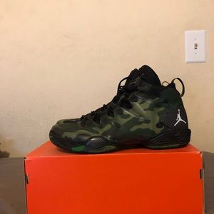 Jordan XX8 Green Camo: Size 12